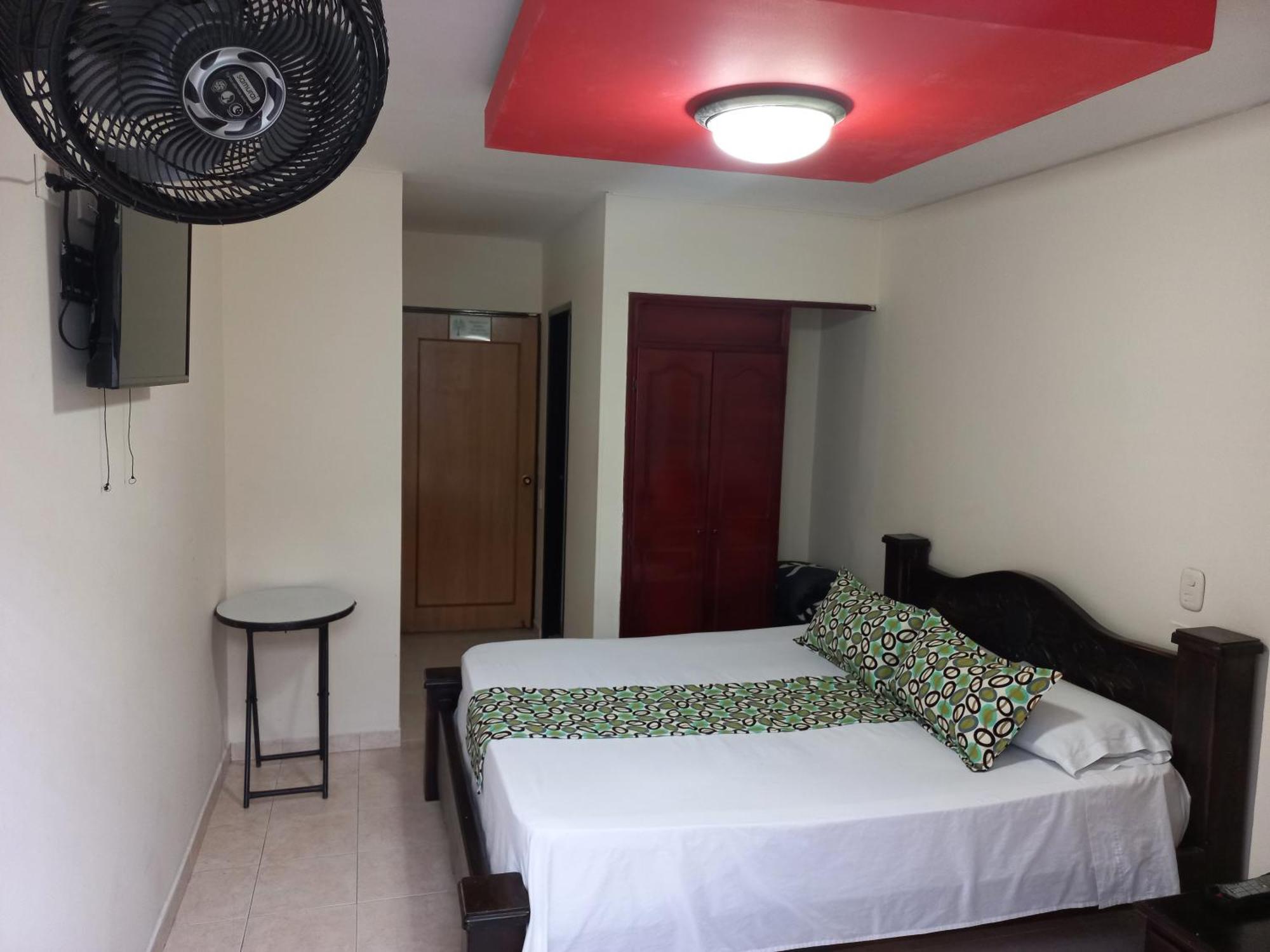 Hotel Los Tunjos Pereira Buitenkant foto