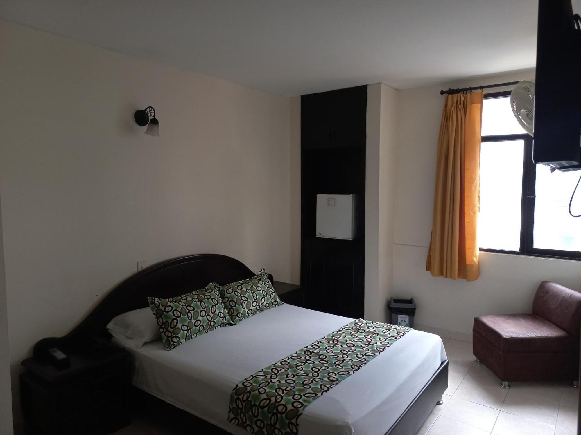 Hotel Los Tunjos Pereira Buitenkant foto